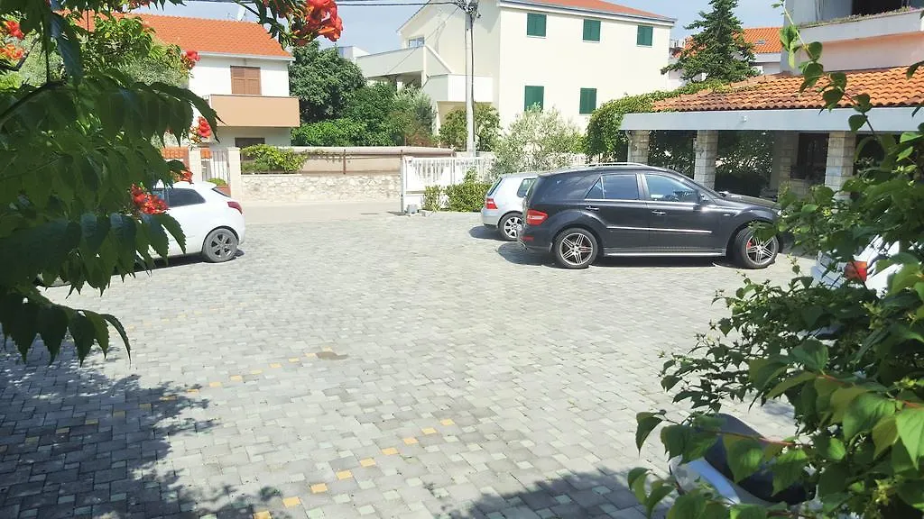 Apartments Vojin Trogir