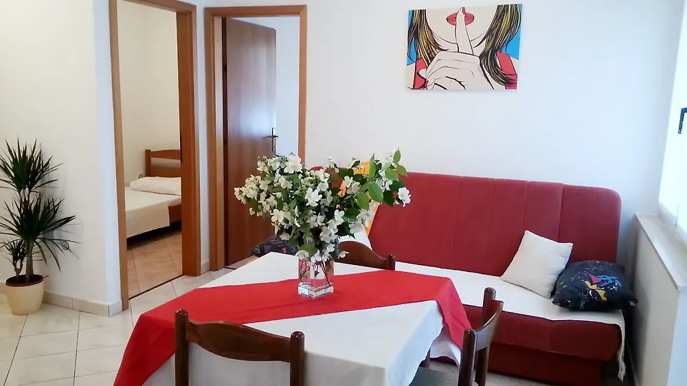 Apartments Vojin Trogir