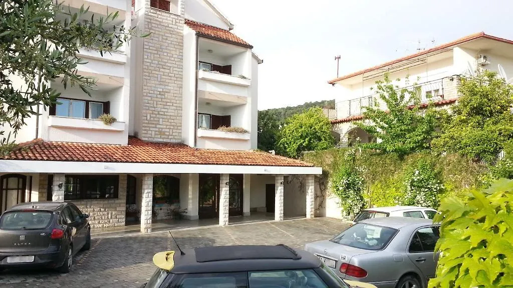 Apartments Vojin Trogir Croatie