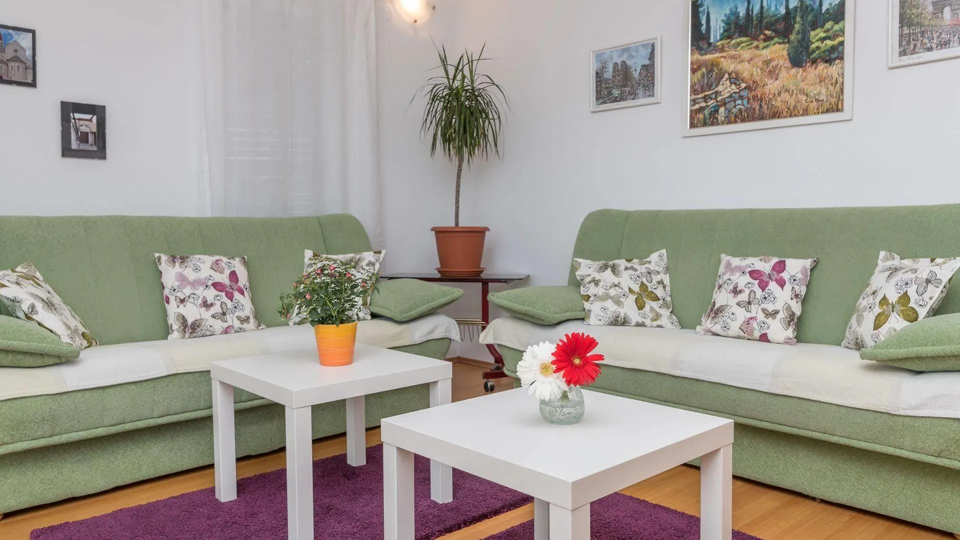Apartments Vojin Trogir