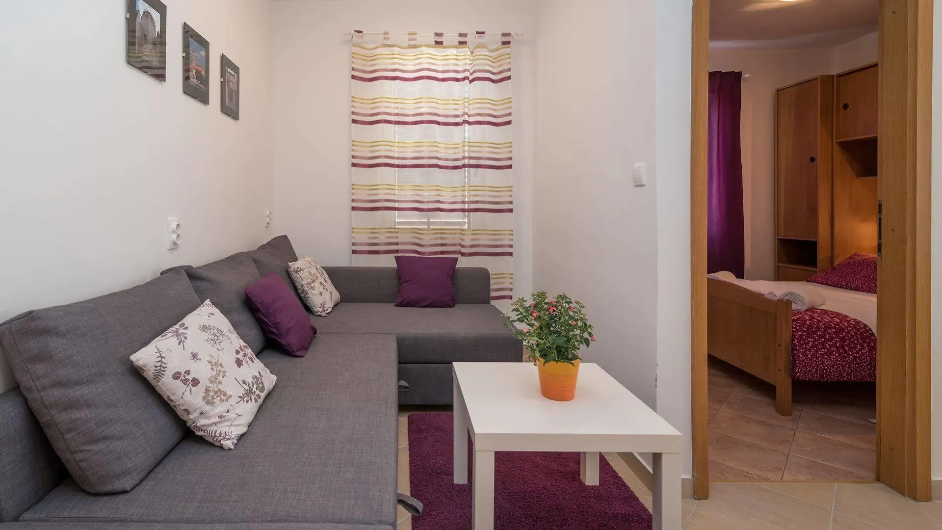 Apartments Vojin Trogir