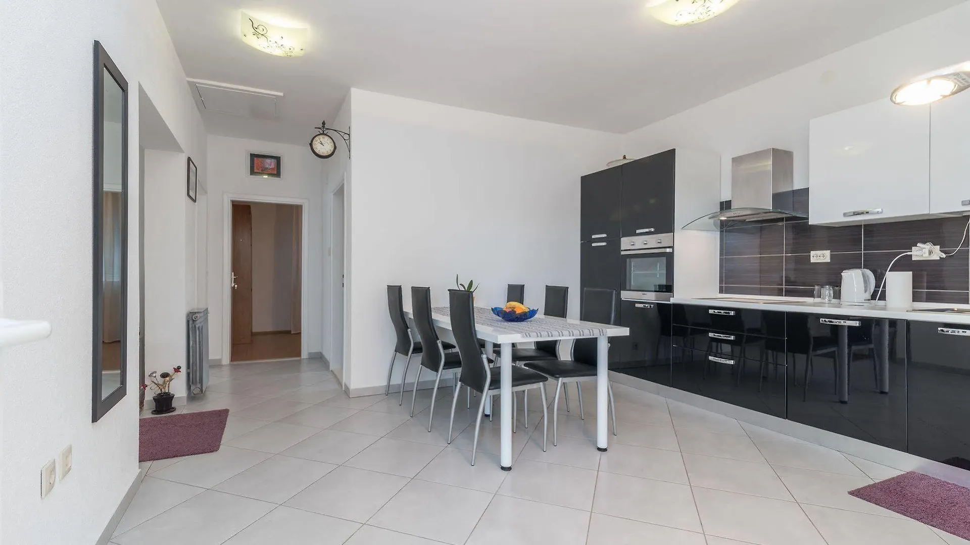 Apartments Vojin Trogir