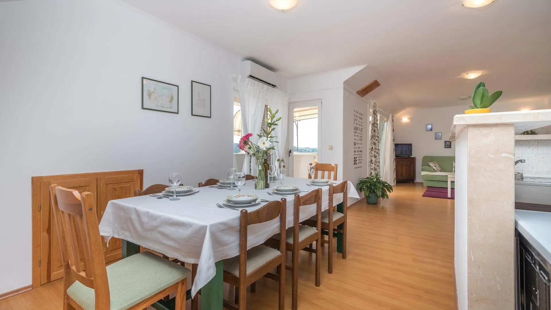 Apartments Vojin Trogir