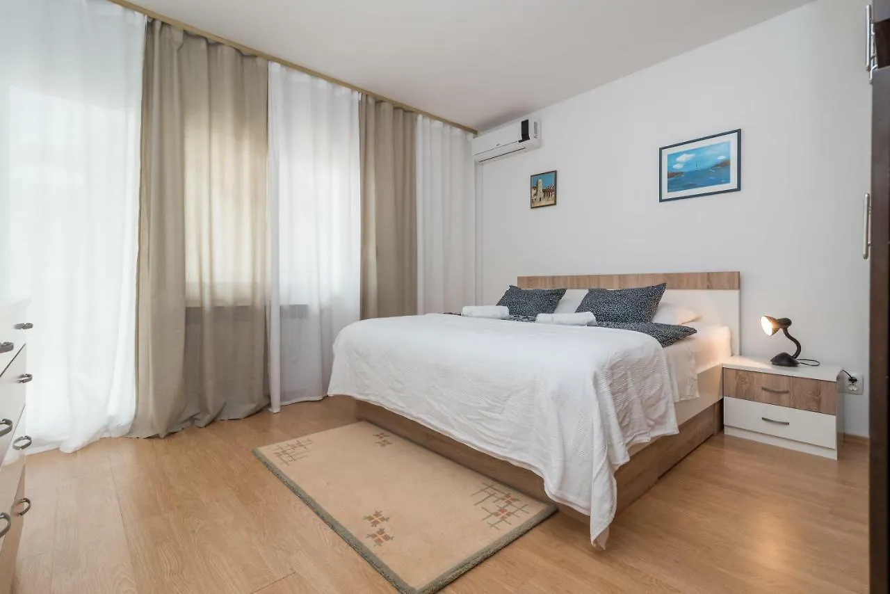Apartments Vojin Trogir Croatie