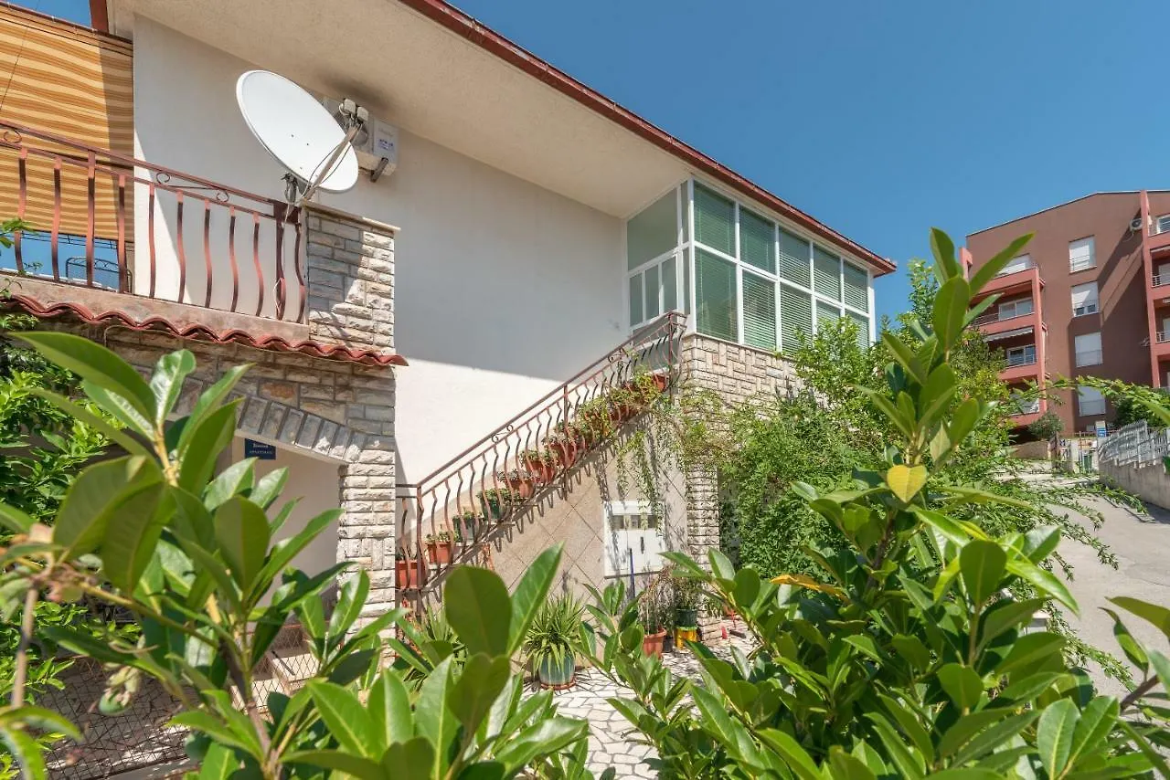 Apartments Vojin Trogir