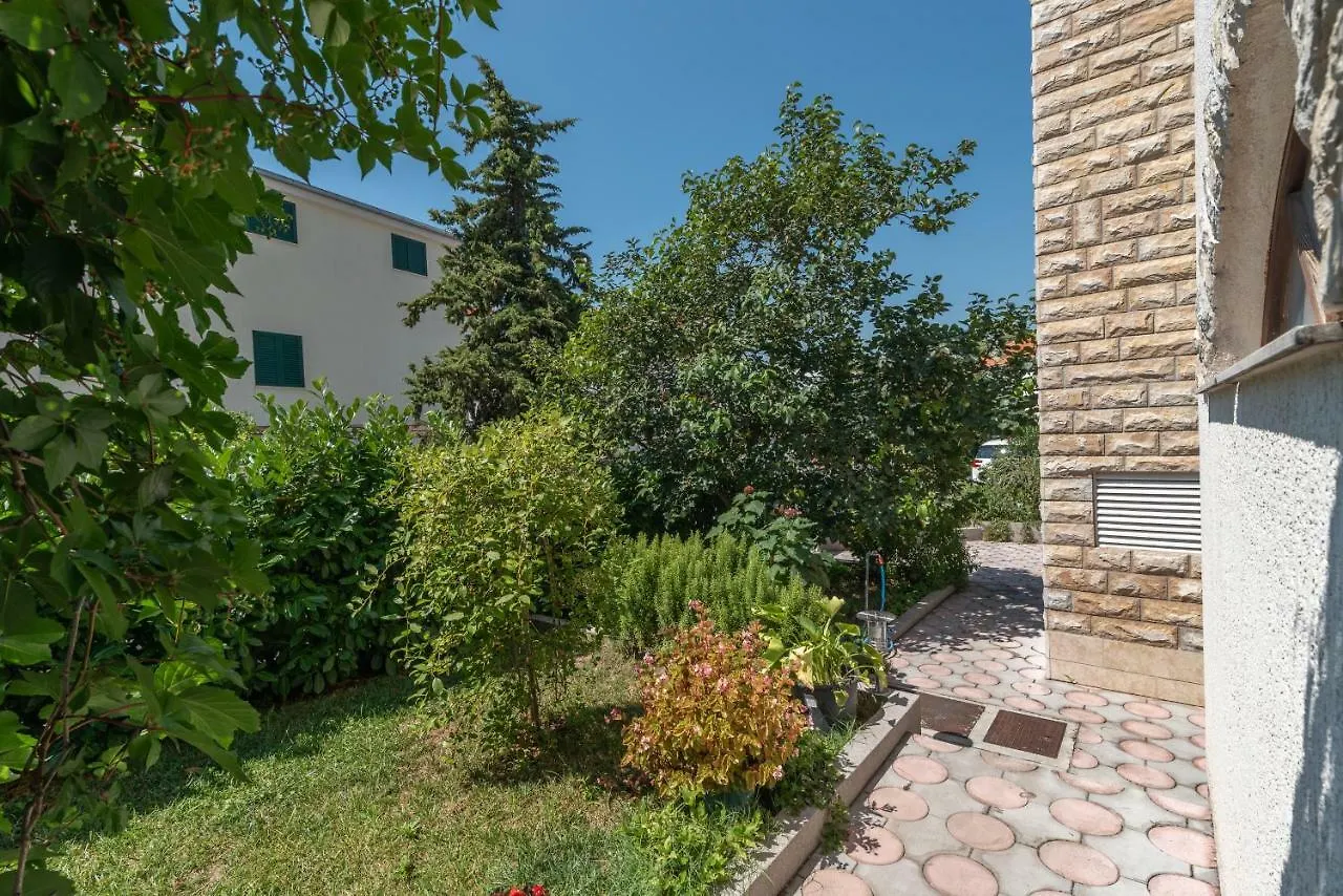 Apartments Vojin Trogir 0*,  Croatia