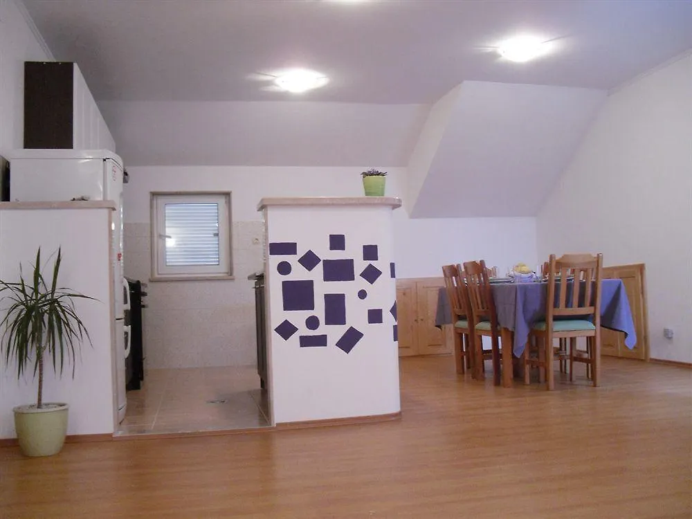 Apartments Vojin Trogir